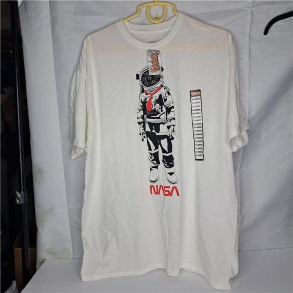 Ripple Junction NASA Astronaut White Tee SZ XL NWT